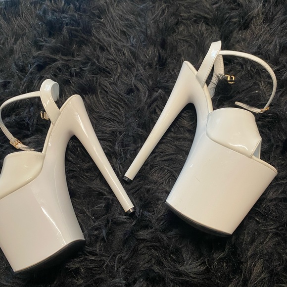 Pole dancing heels - Picture 2 of 3